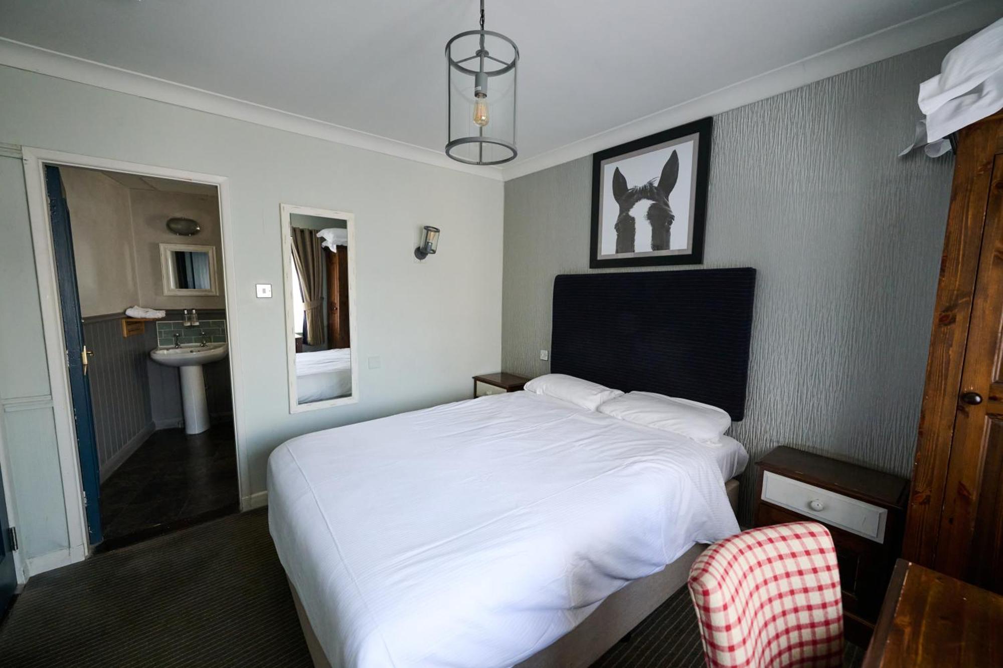 White Hart, Newmarket By Marston'S Inns Dış mekan fotoğraf
